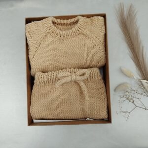 Rankų darbo rinkinukai "Megztukas su kelnytėmis"